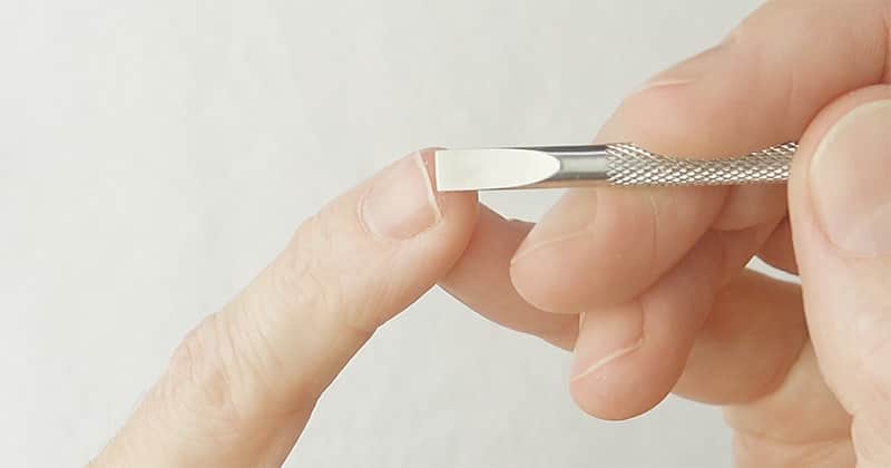 How to Clean Your Nails the Right Way