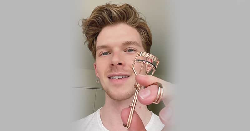 The Tried & True Curler For Accentuating Your Lashes