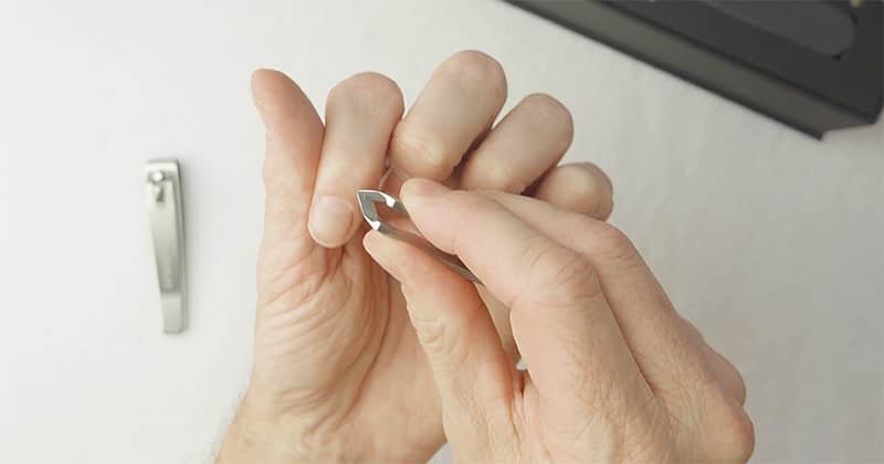 How to Deal with Hangnails