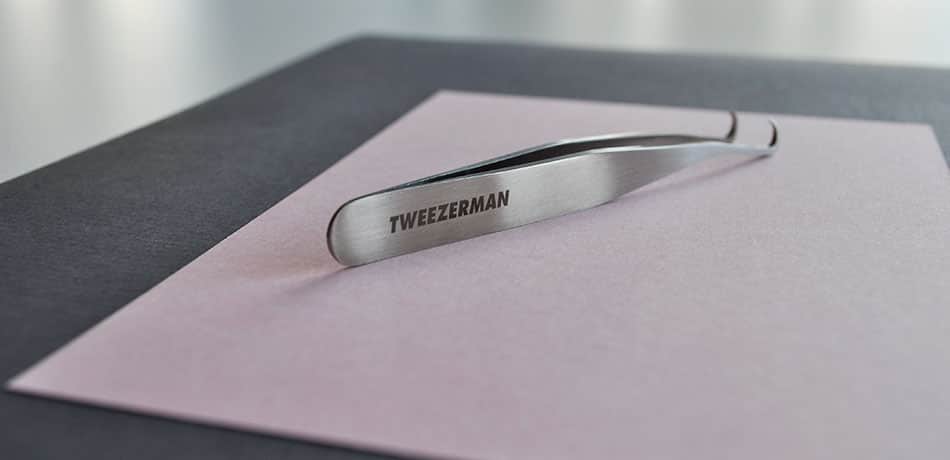 Tweezerman - How To Remove Blackheads with A Blackhead Extractor