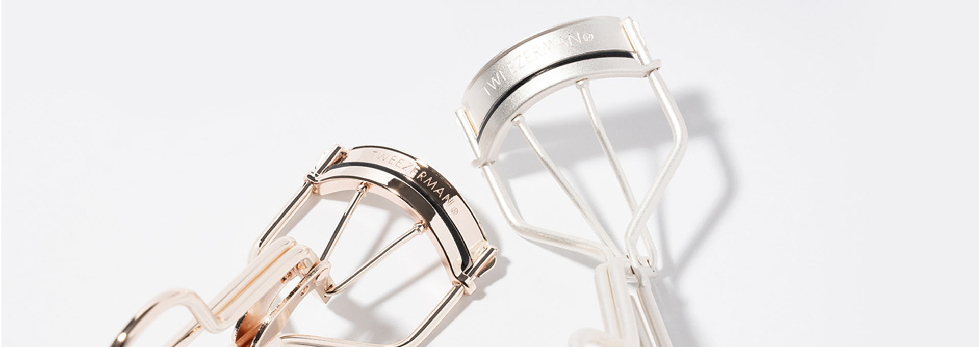 2 eyelash curler next to each other