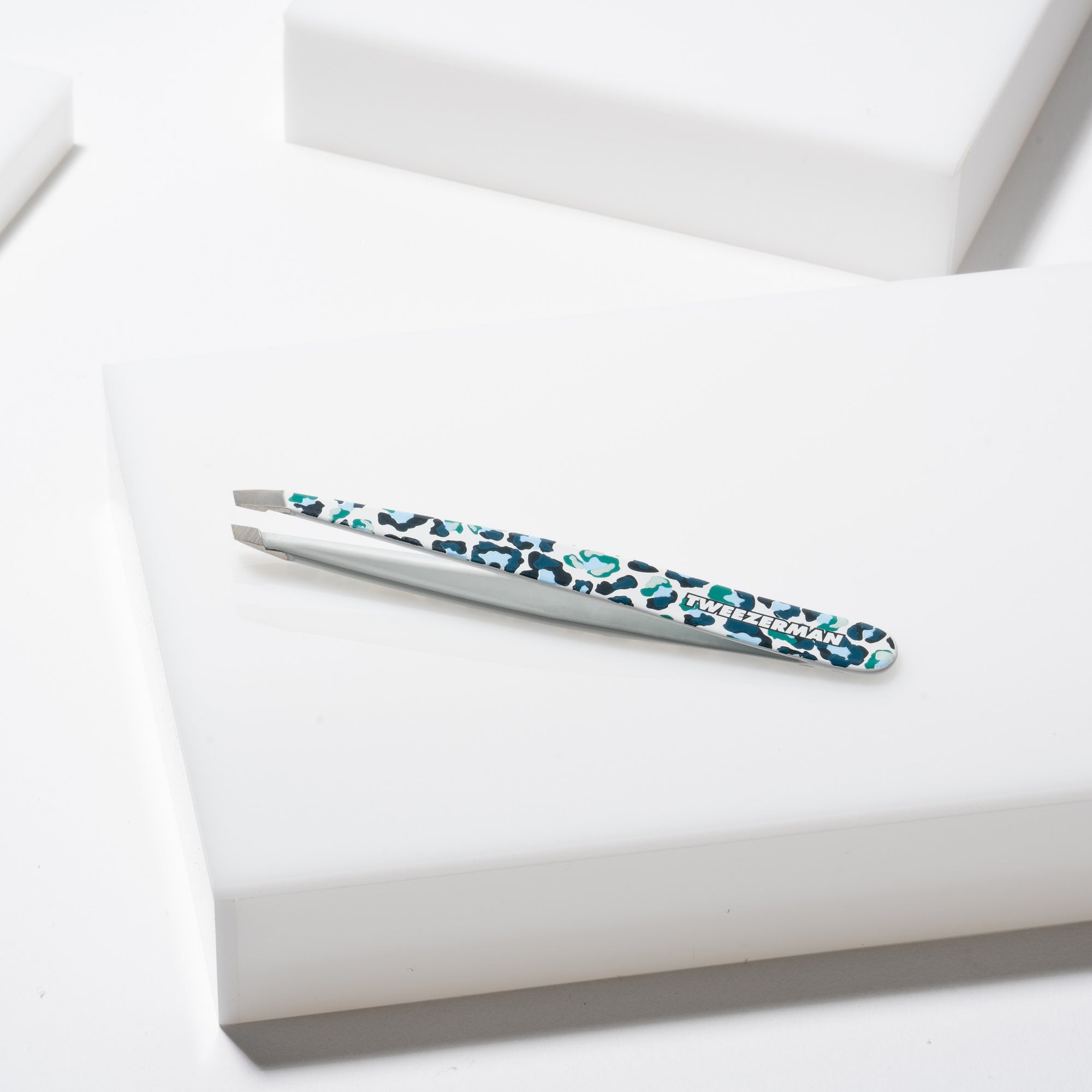 Slant Tweezer Leopard Print
