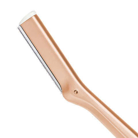 How to change blade: (Three replacement blades included) Pinch the rounded plastic edge and pull out from tool. If blade is stuck, slowly wiggle from side to side until loose. Slide new blade in and safely discard used blade.